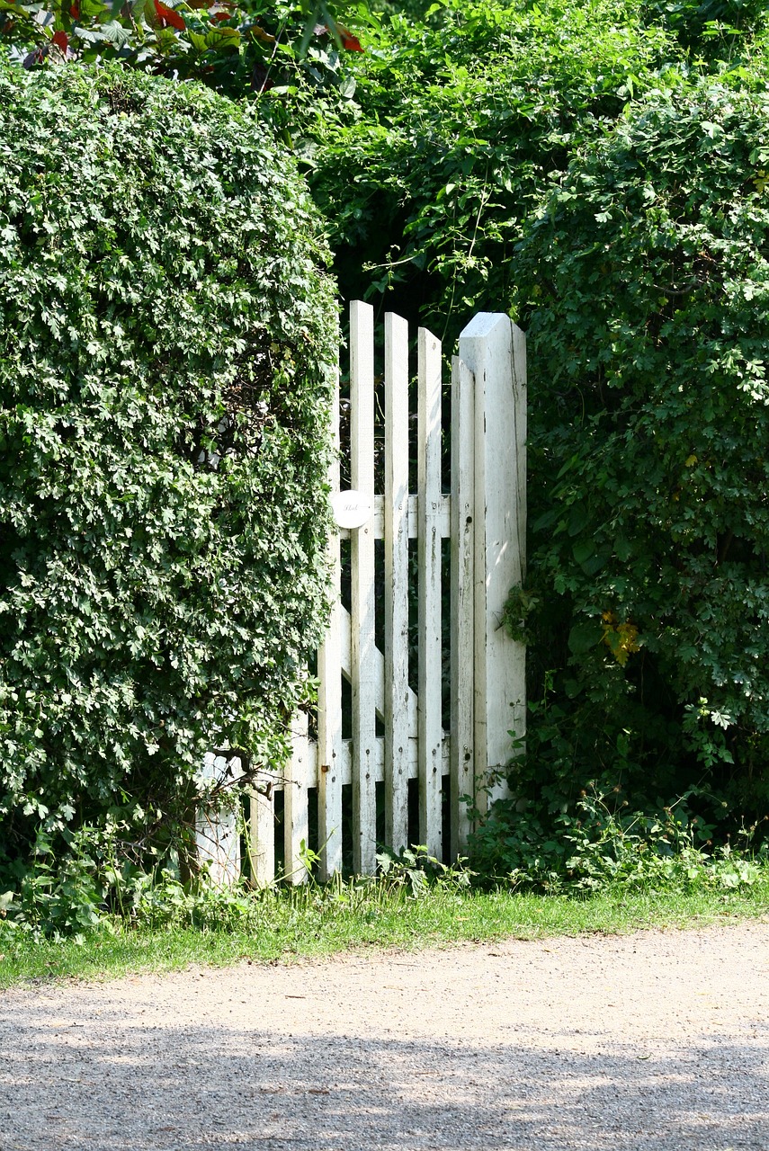 garden gate, holiday house, vacation